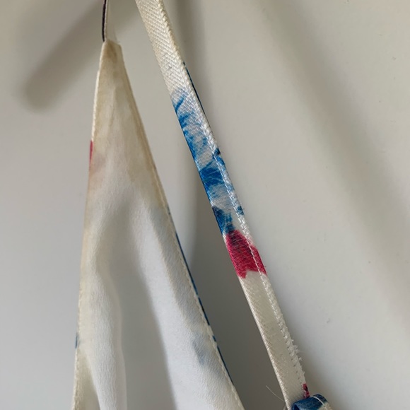 L’atiste Floral Satin Cocktail Dress 🌺 - Picture 4 of 9